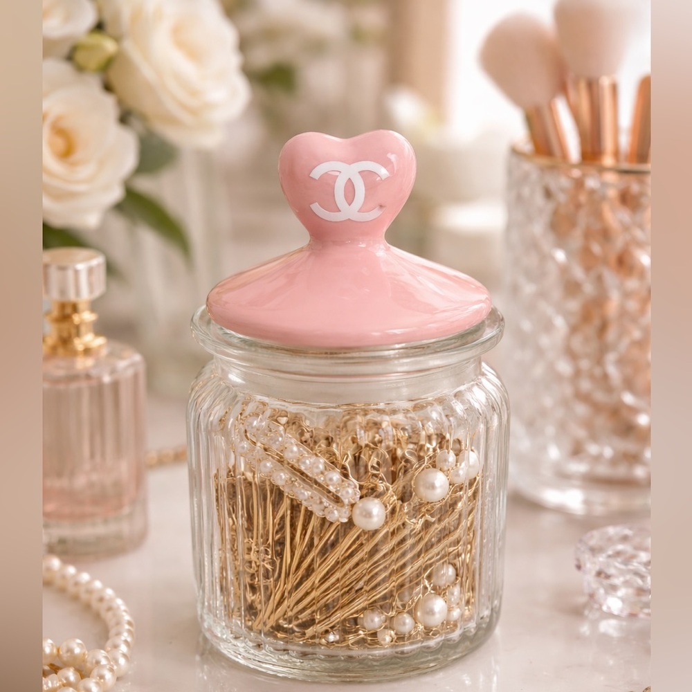 ❗️LAST FEW❗️ Luxury Pink Heart Lid Glass Jar